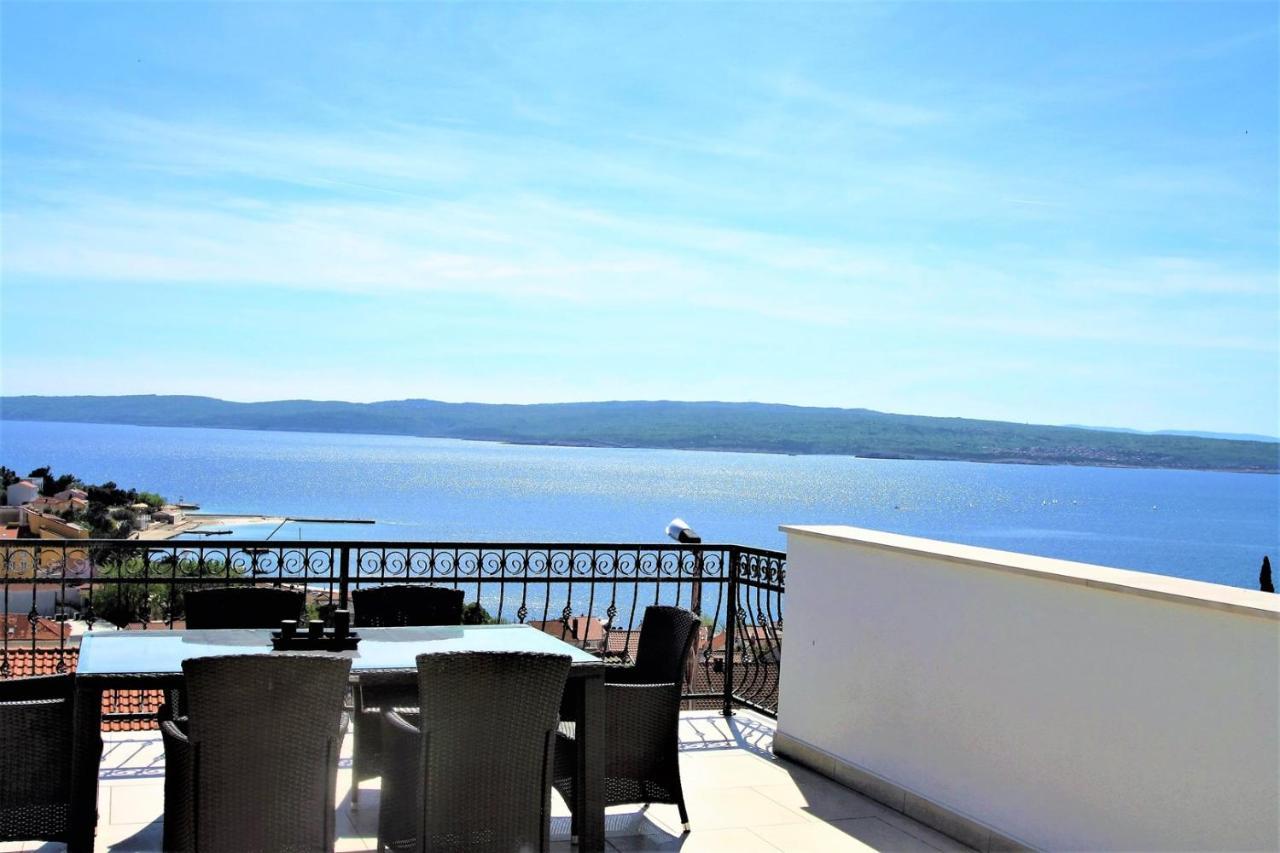 Holiday House Queens With Sea View 셀스 외부 사진